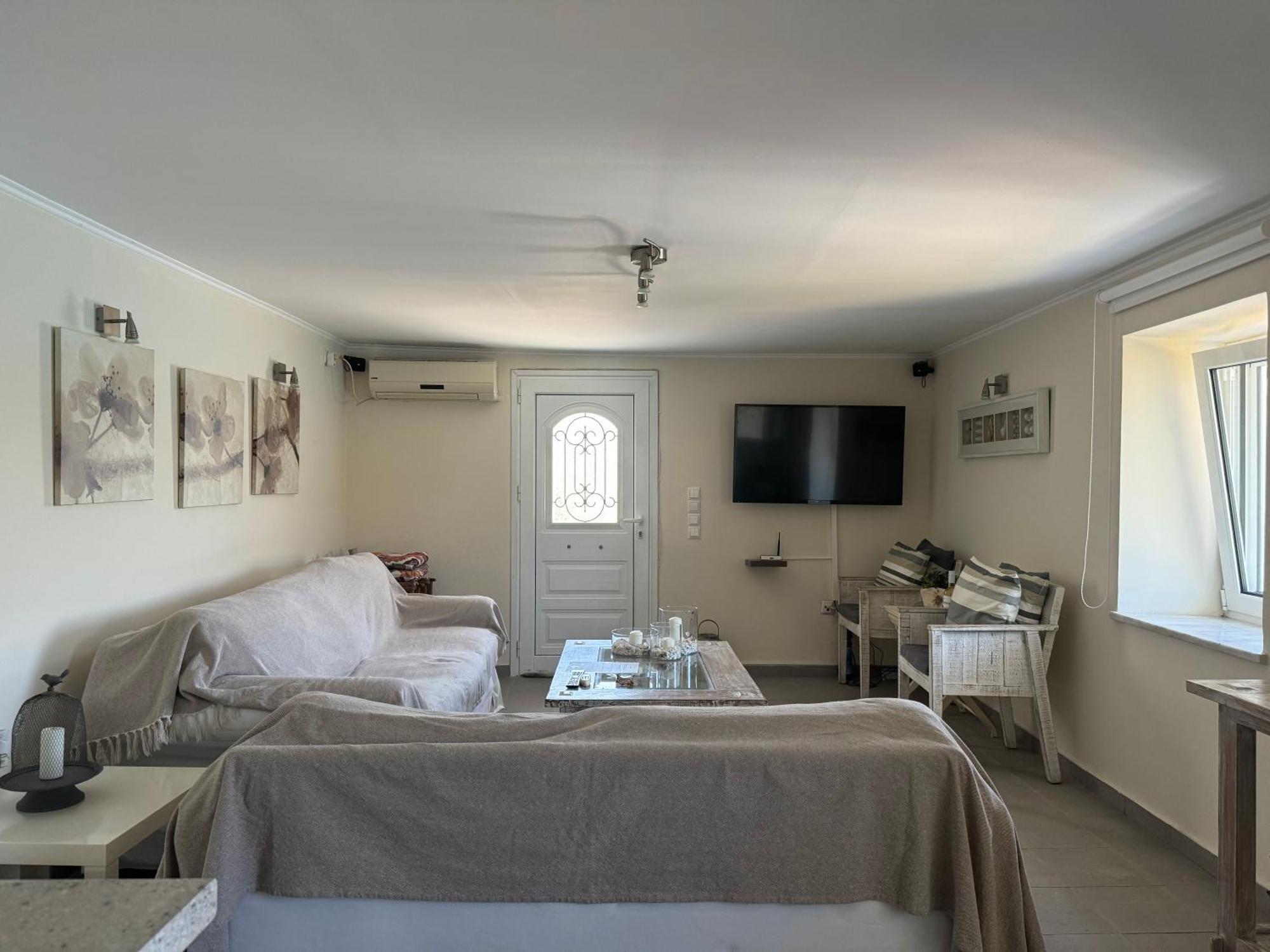 Kasteli Suite Poros Town Bagian luar foto